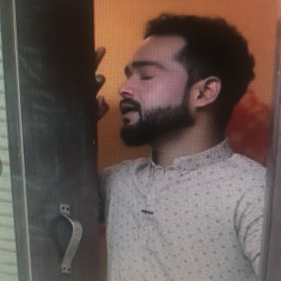 Meet your Posher, Gavin - Picture 1 of 1